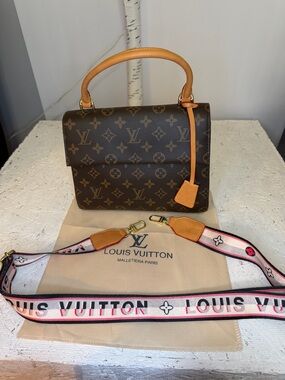 Designer NWOT brown monogram handbag w/ removable adjustable strap ,dust bag